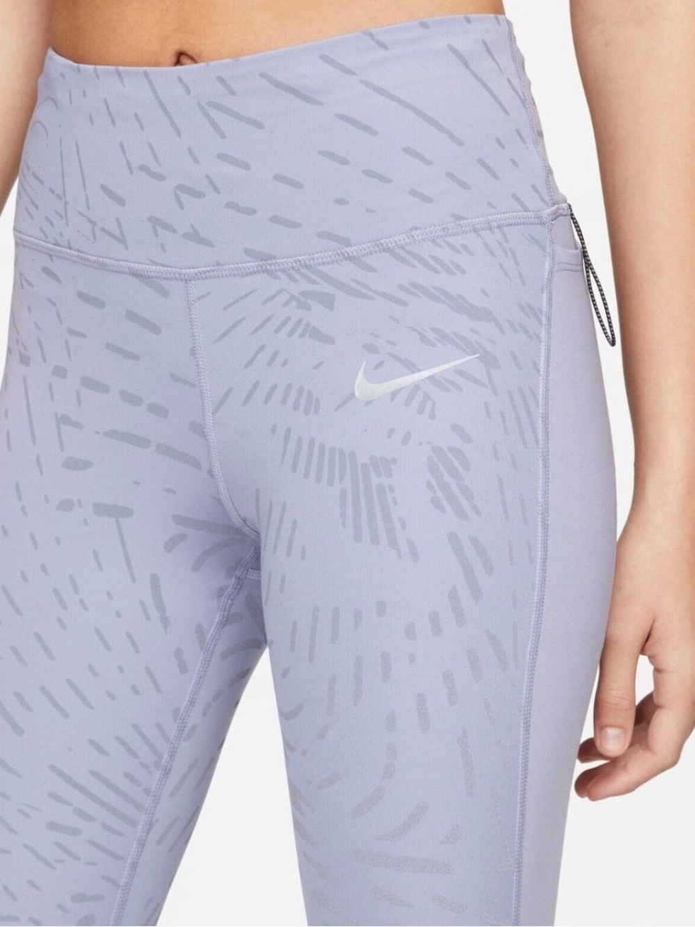 Nike Dri‑Fit Reflective Lavender Leggings – Size Medium – Like New